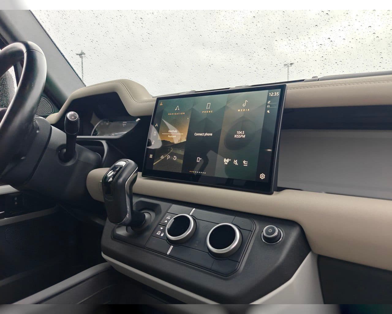 2022 Land Rover Defender