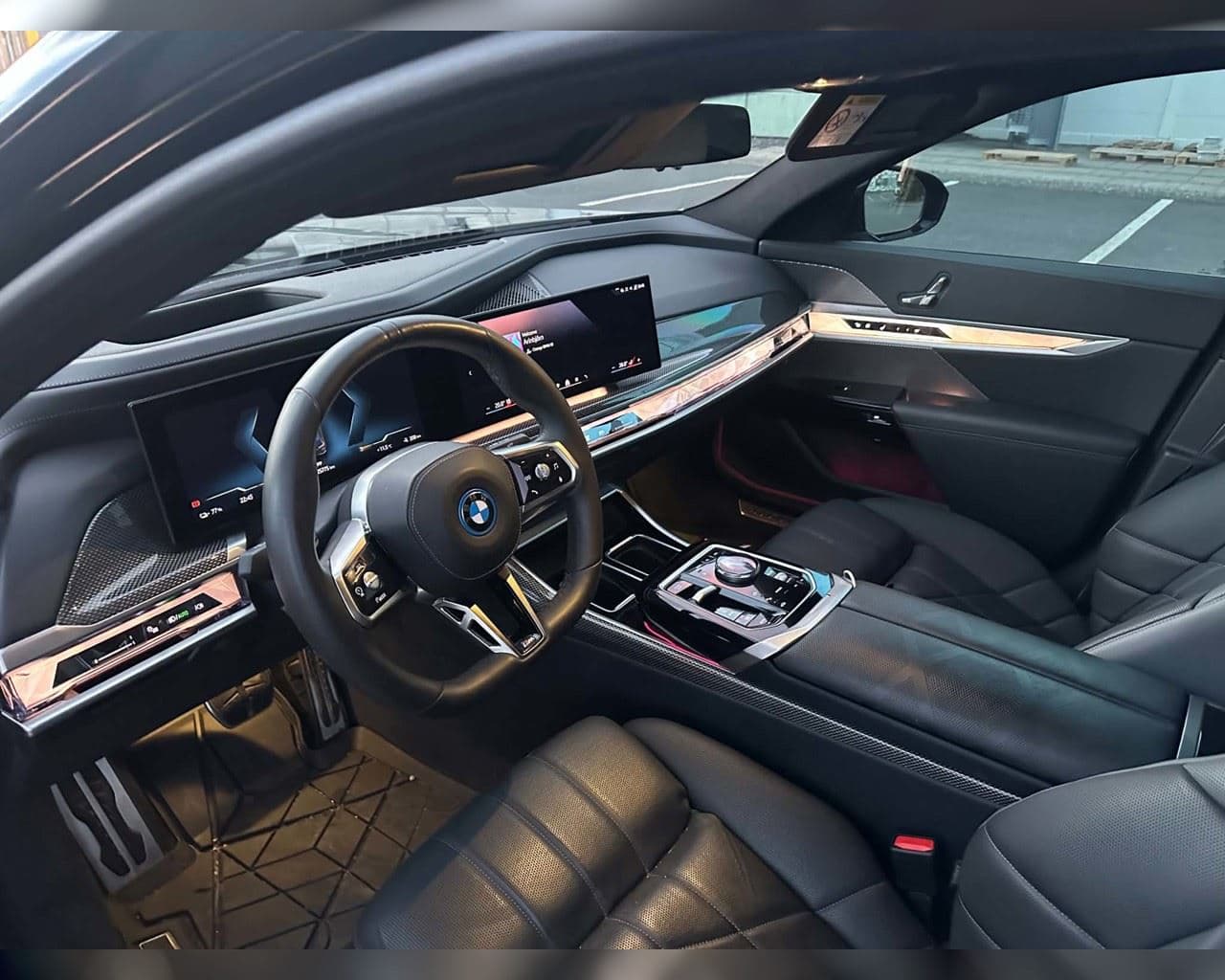 2022 BMW i7