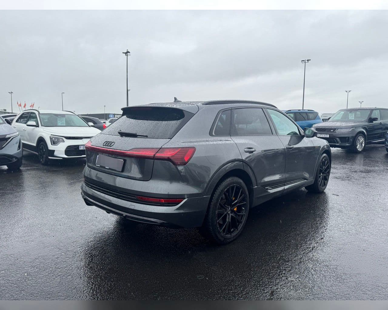 2022 Audi e-tron