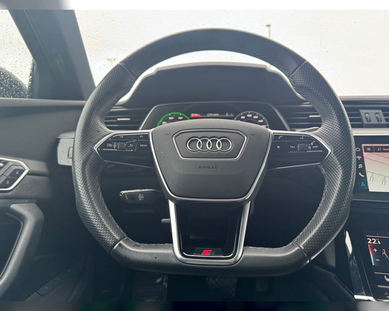 2022 Audi e-tron