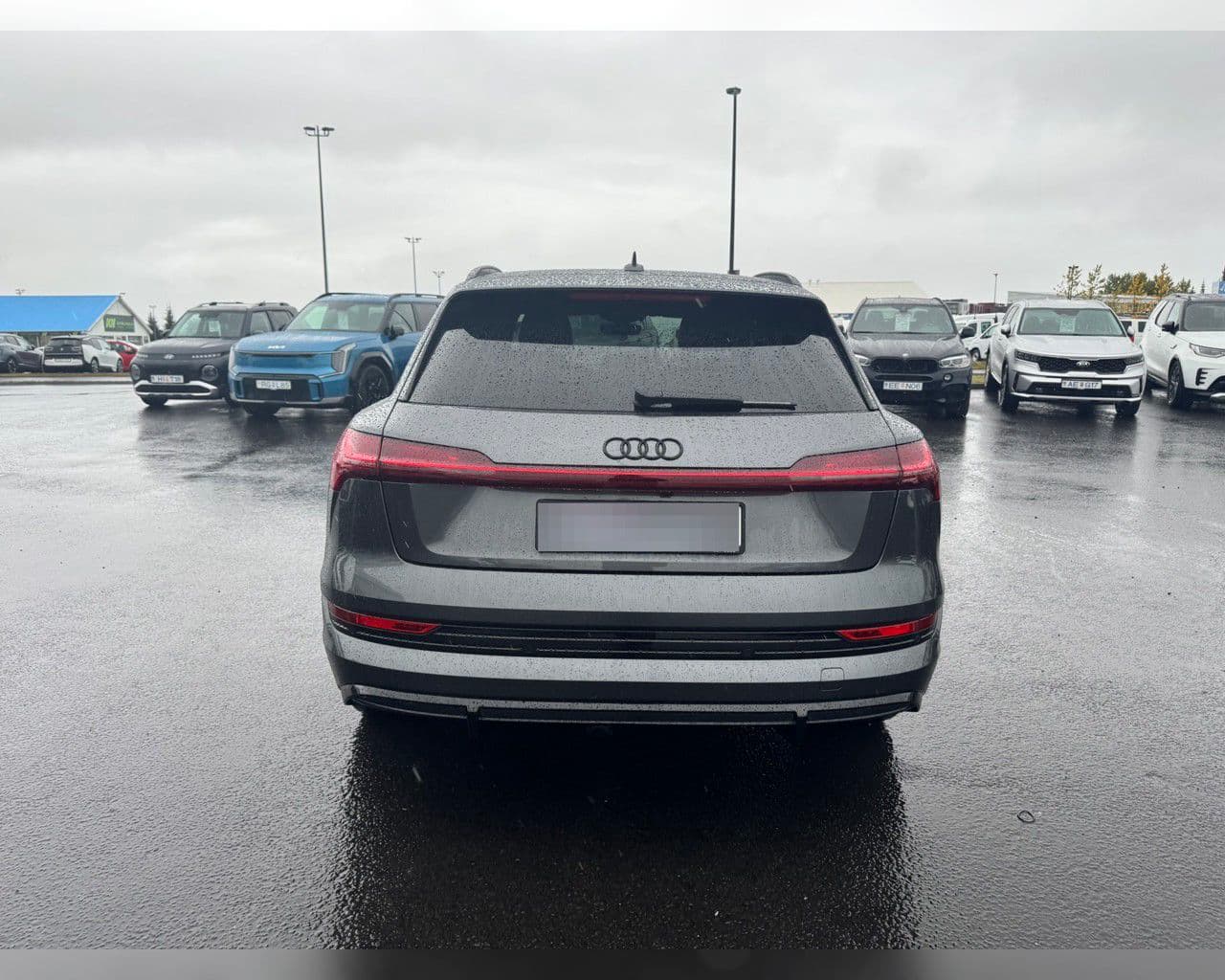 2022 Audi e-tron