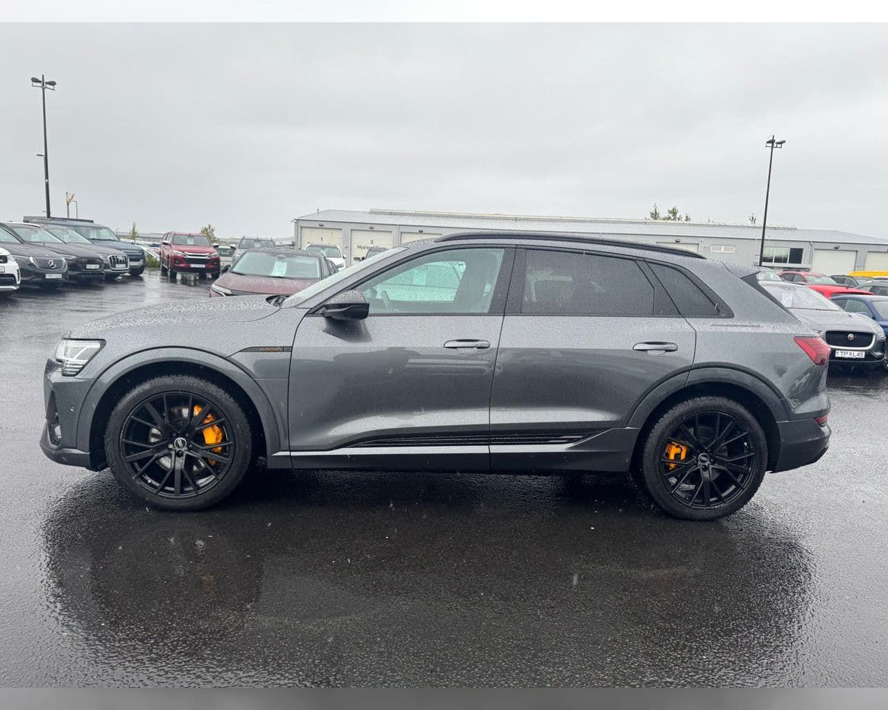 2022 Audi e-tron