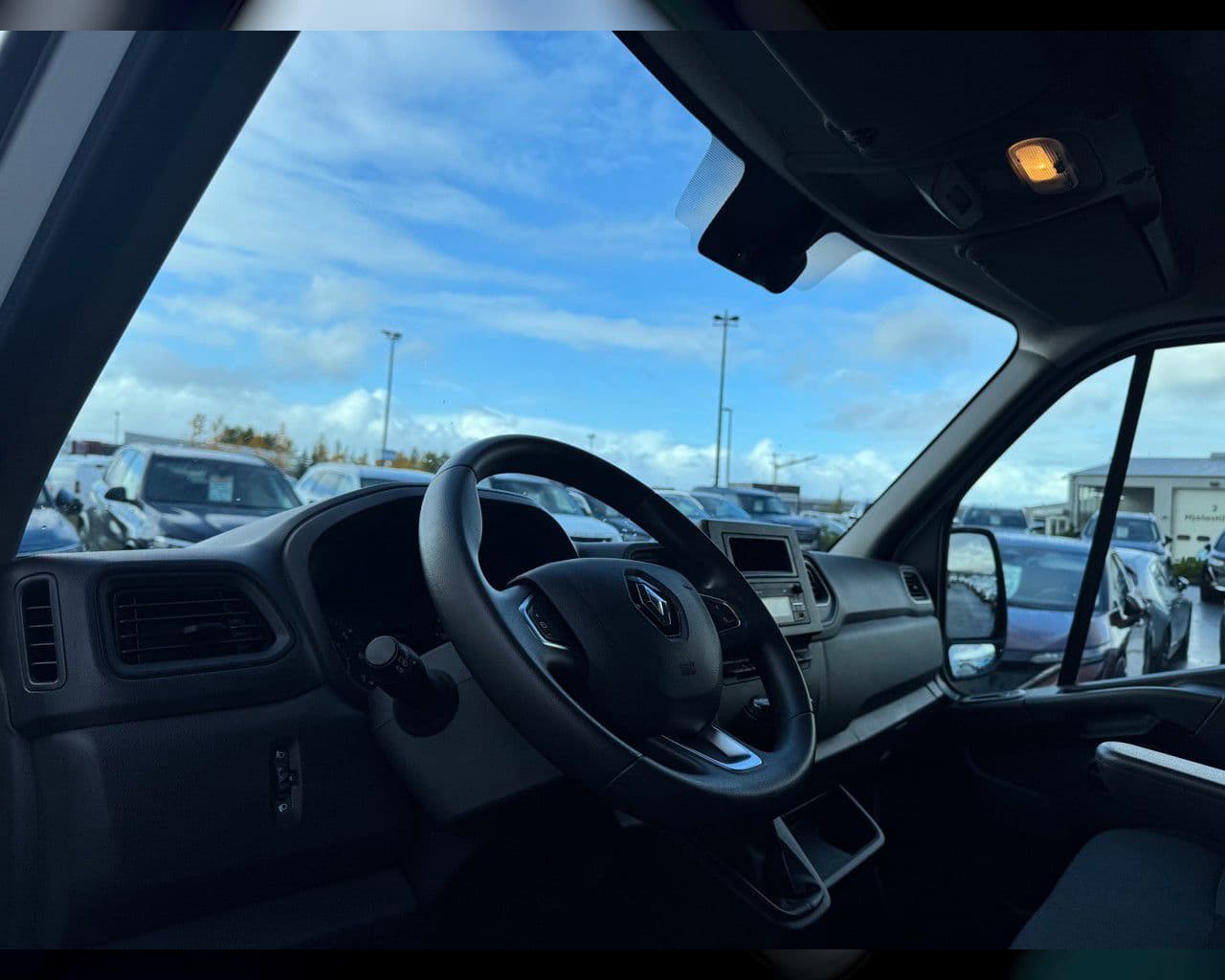 2024 Renault Master