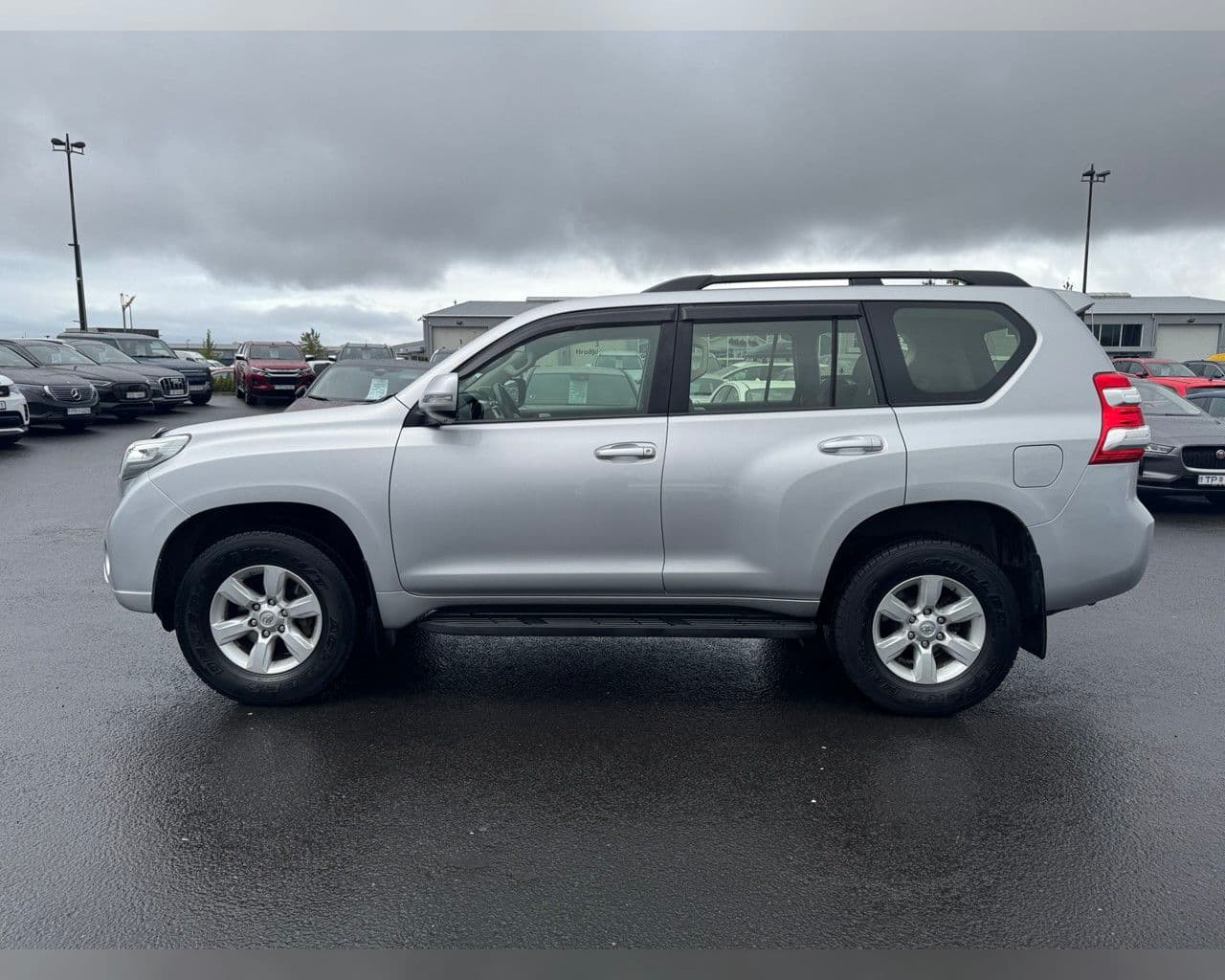2018 Toyota Land Cruiser