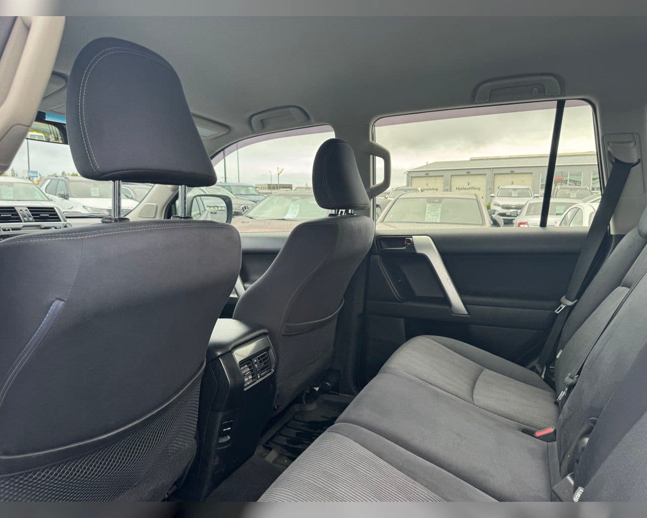 2018 Toyota Land Cruiser