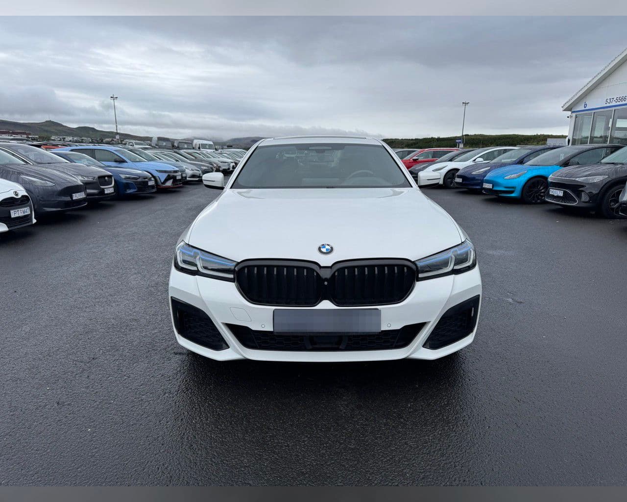 2021 BMW 5 Series 545e xDrive