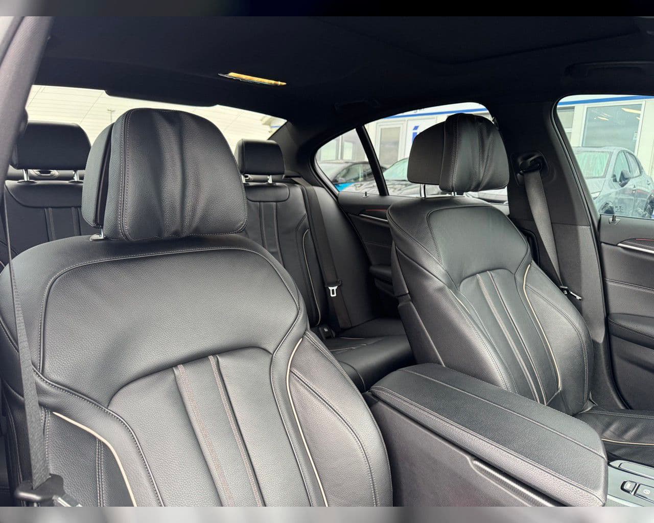 2021 BMW 5 Series 545e xDrive
