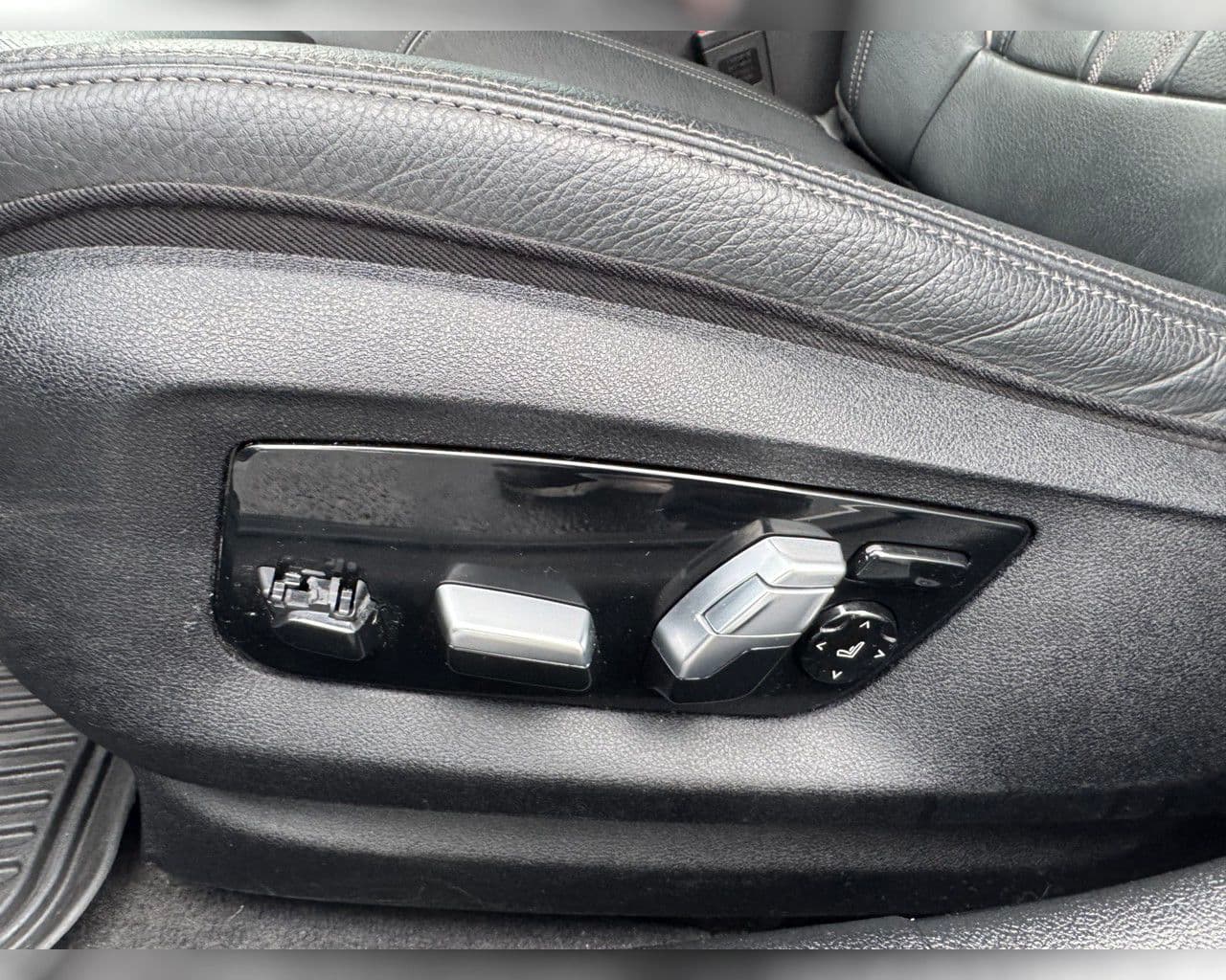 2021 BMW 5 Series 545e xDrive