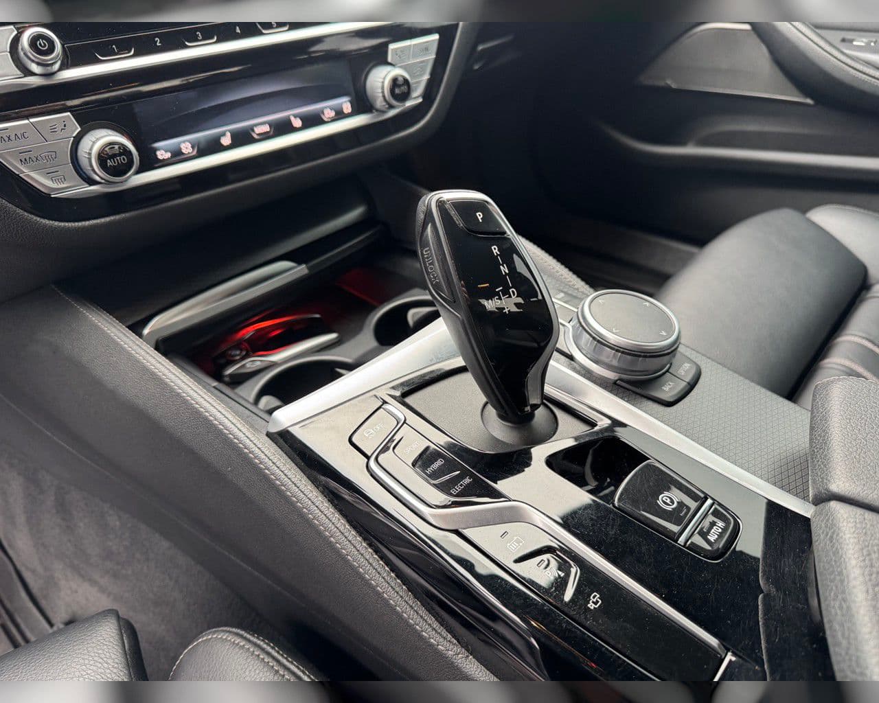 2021 BMW 5 Series 545e xDrive