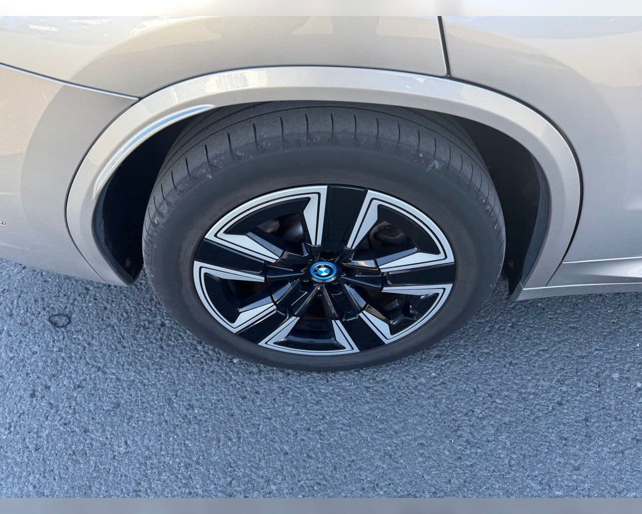 2023 BMW iX3