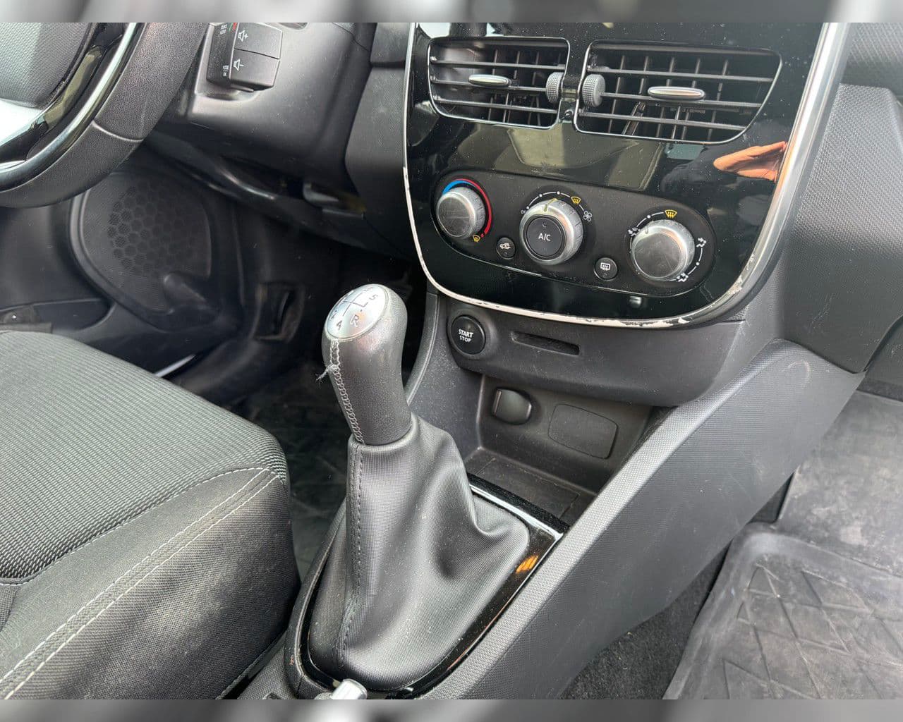 2015 Renault Clio