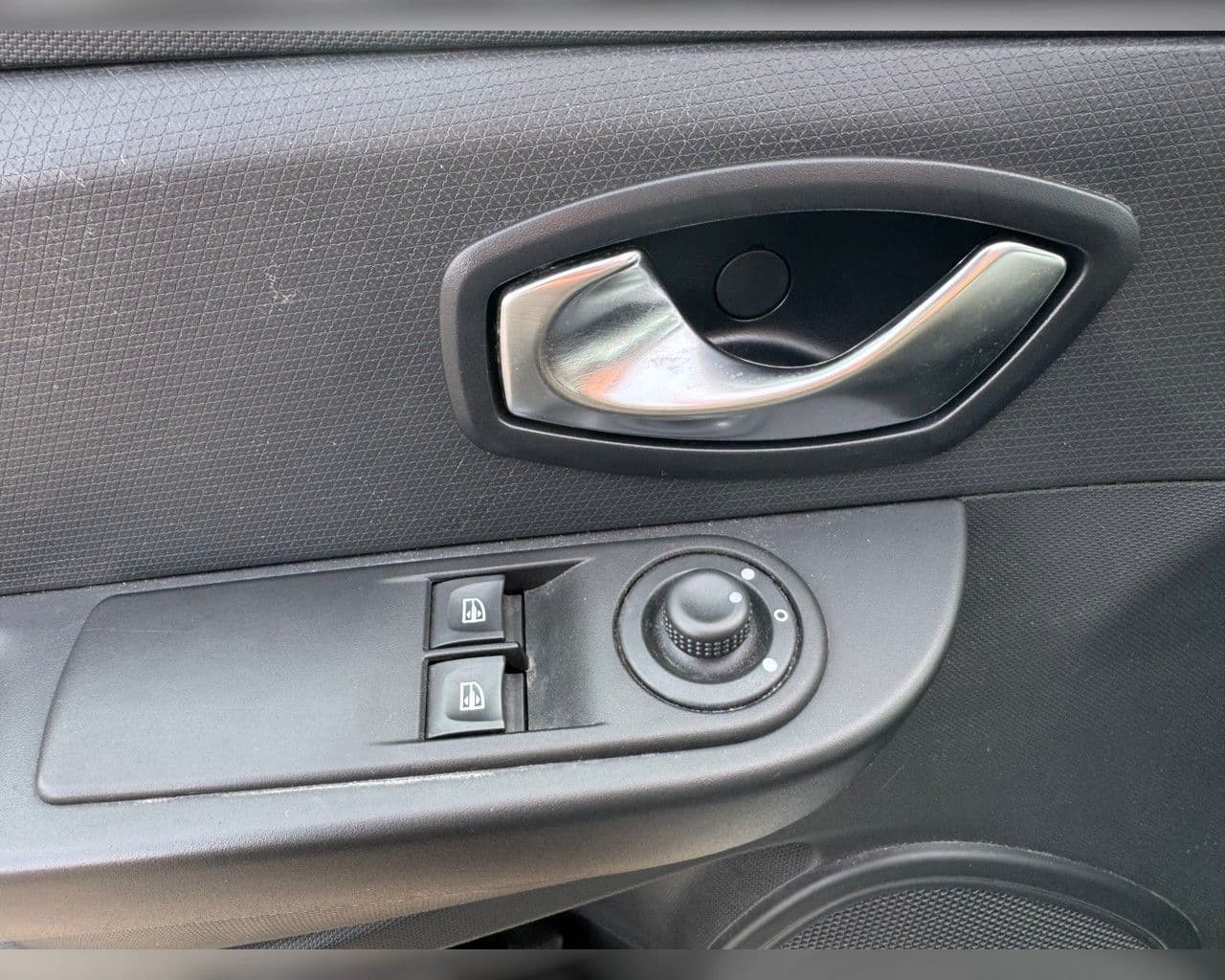 2015 Renault Clio
