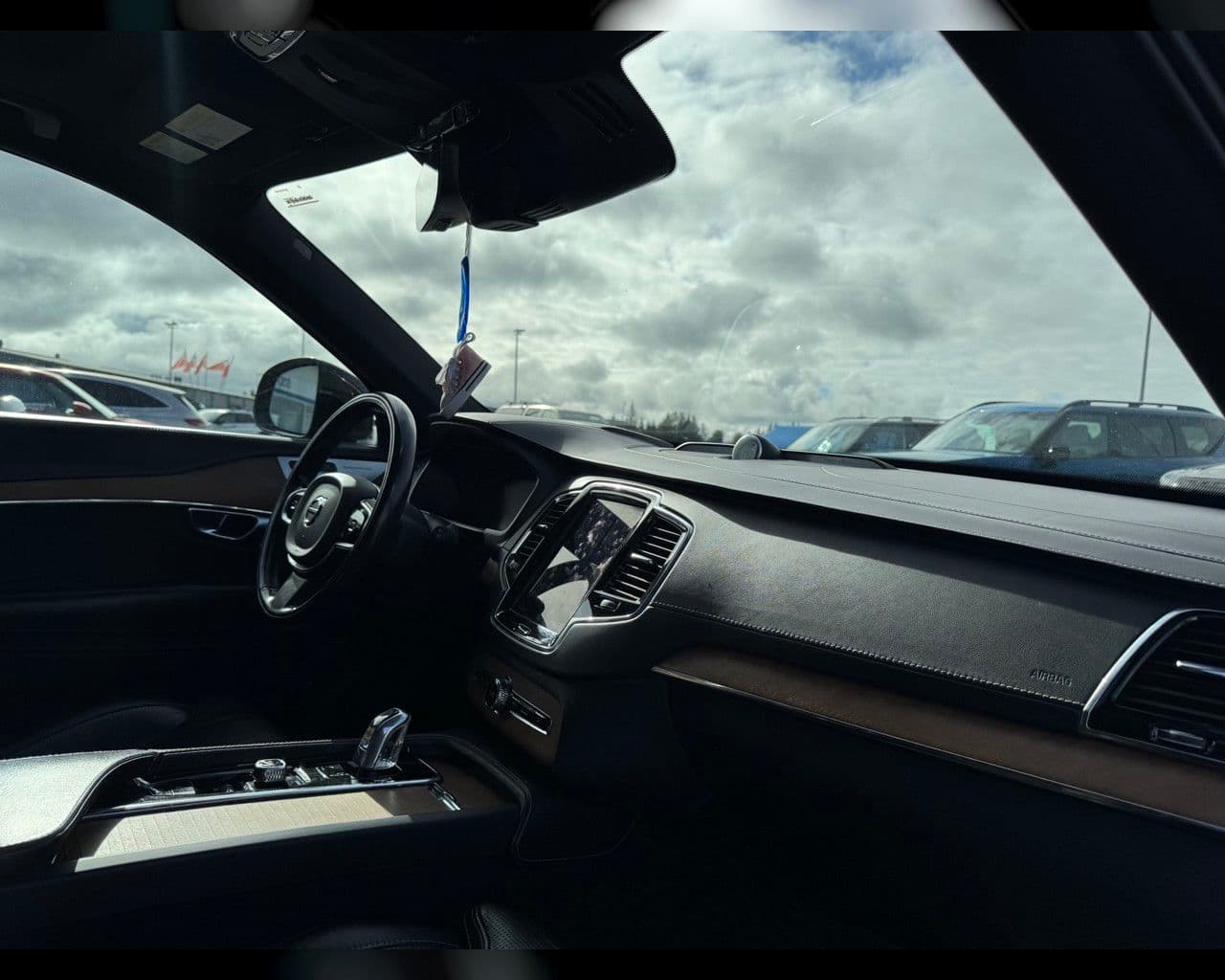 2017 Volvo XC90