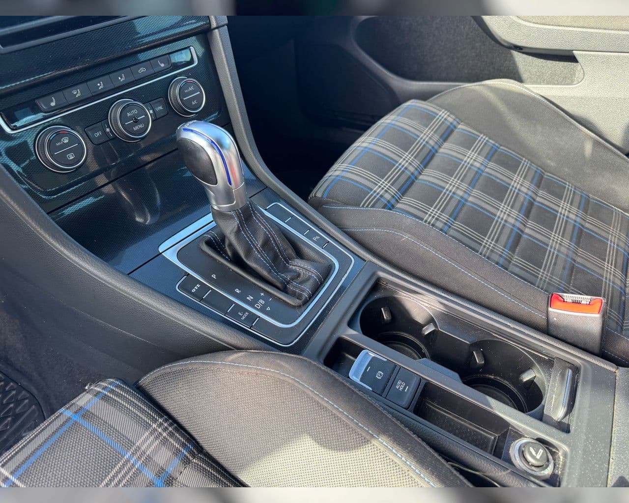 2016 Volkswagen Golf