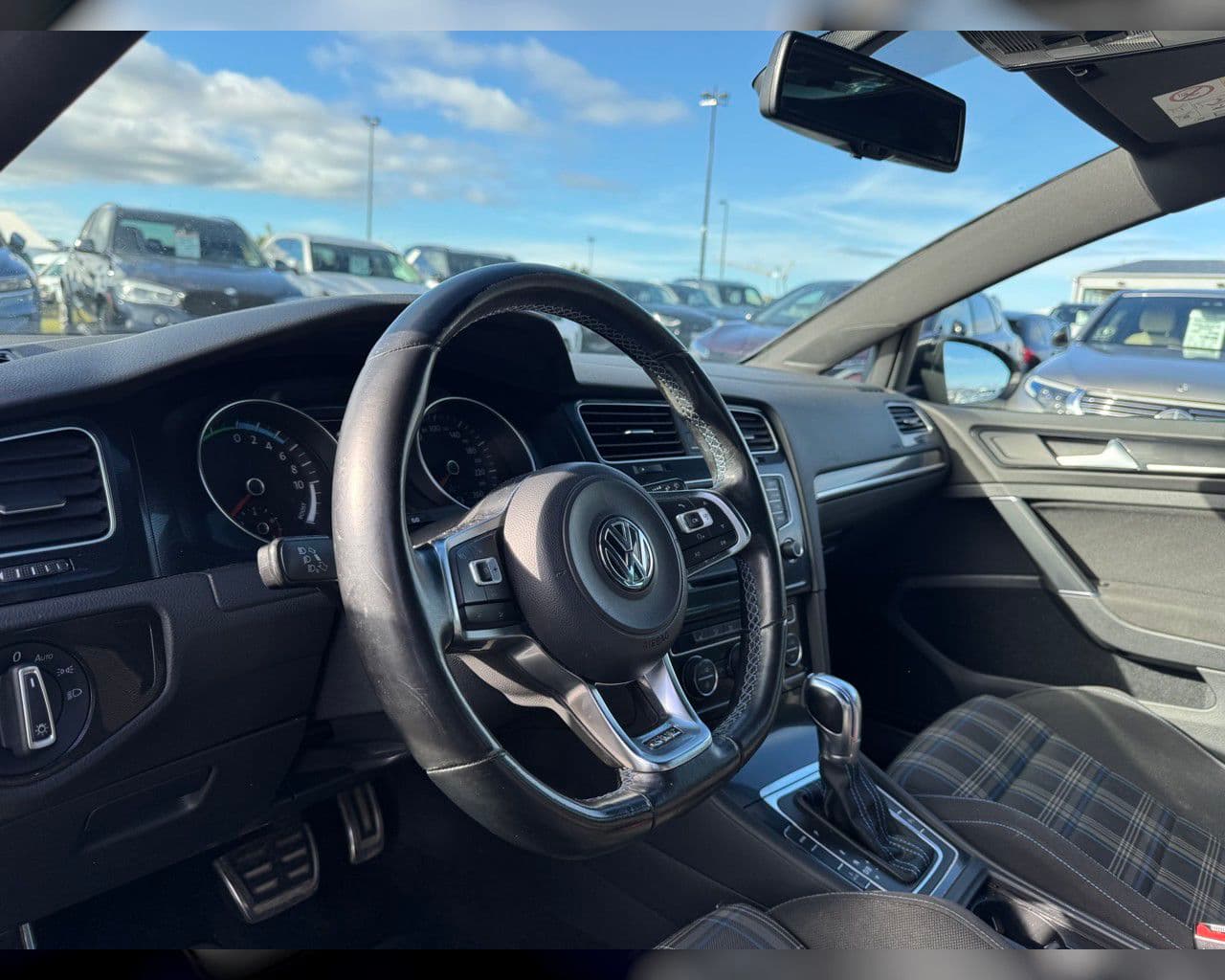 2016 Volkswagen Golf