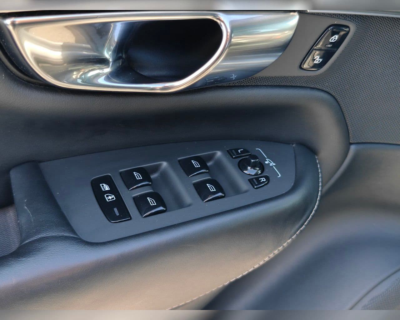 2020 Volvo XC90