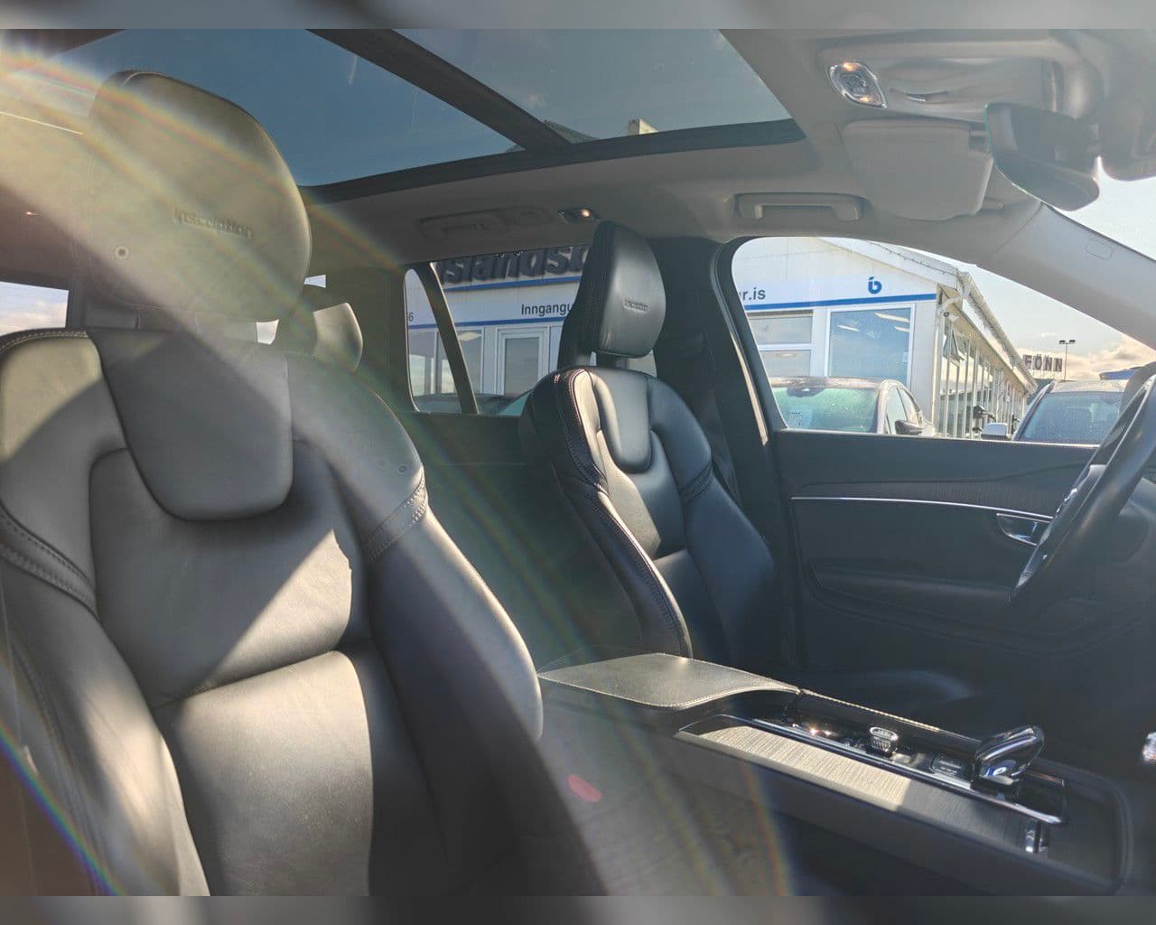 2020 Volvo XC90