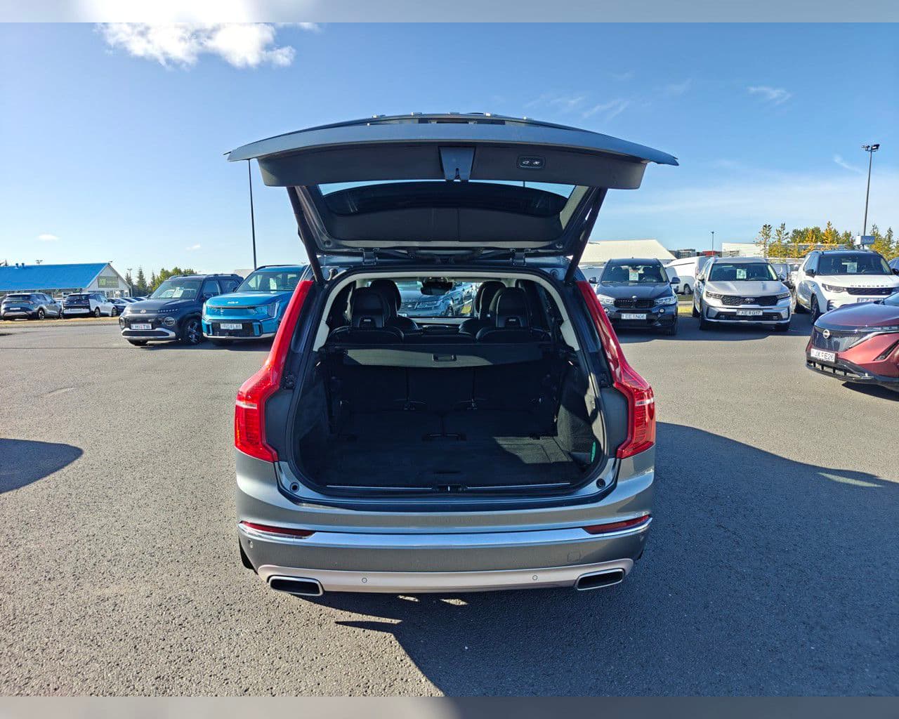 2020 Volvo XC90