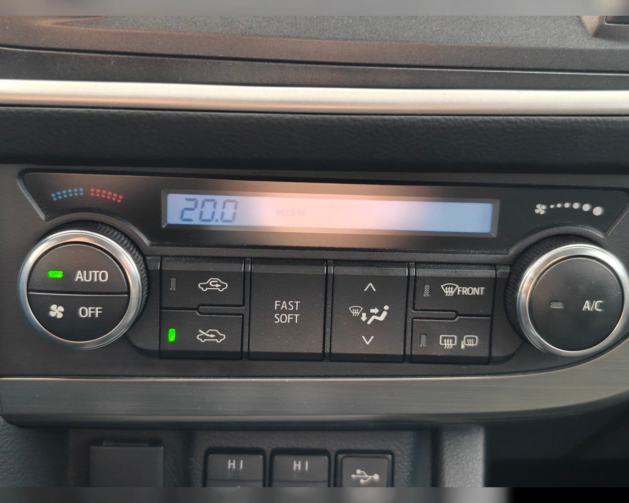 2014 Toyota Auris