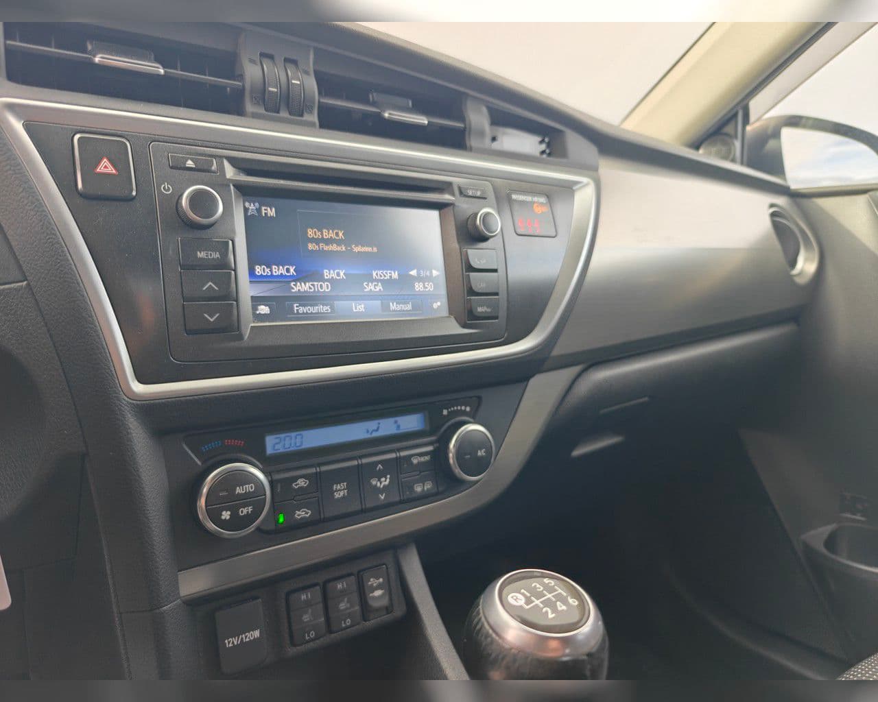 2014 Toyota Auris
