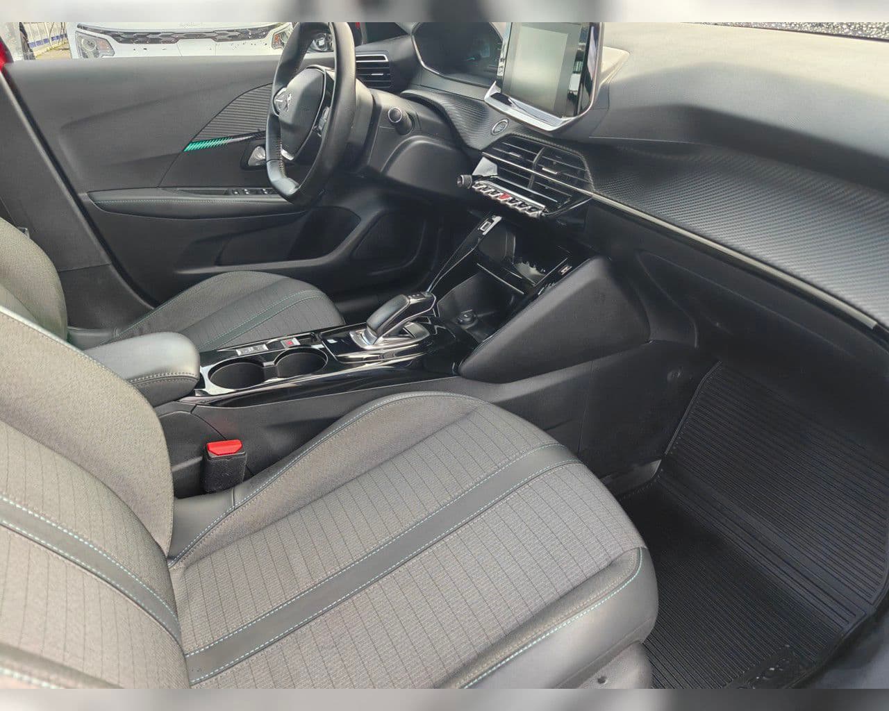2021 Peugeot 208