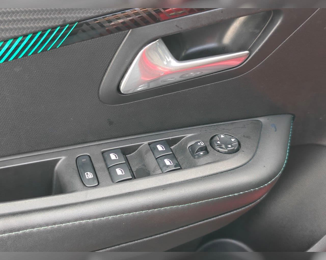 2021 Peugeot 208