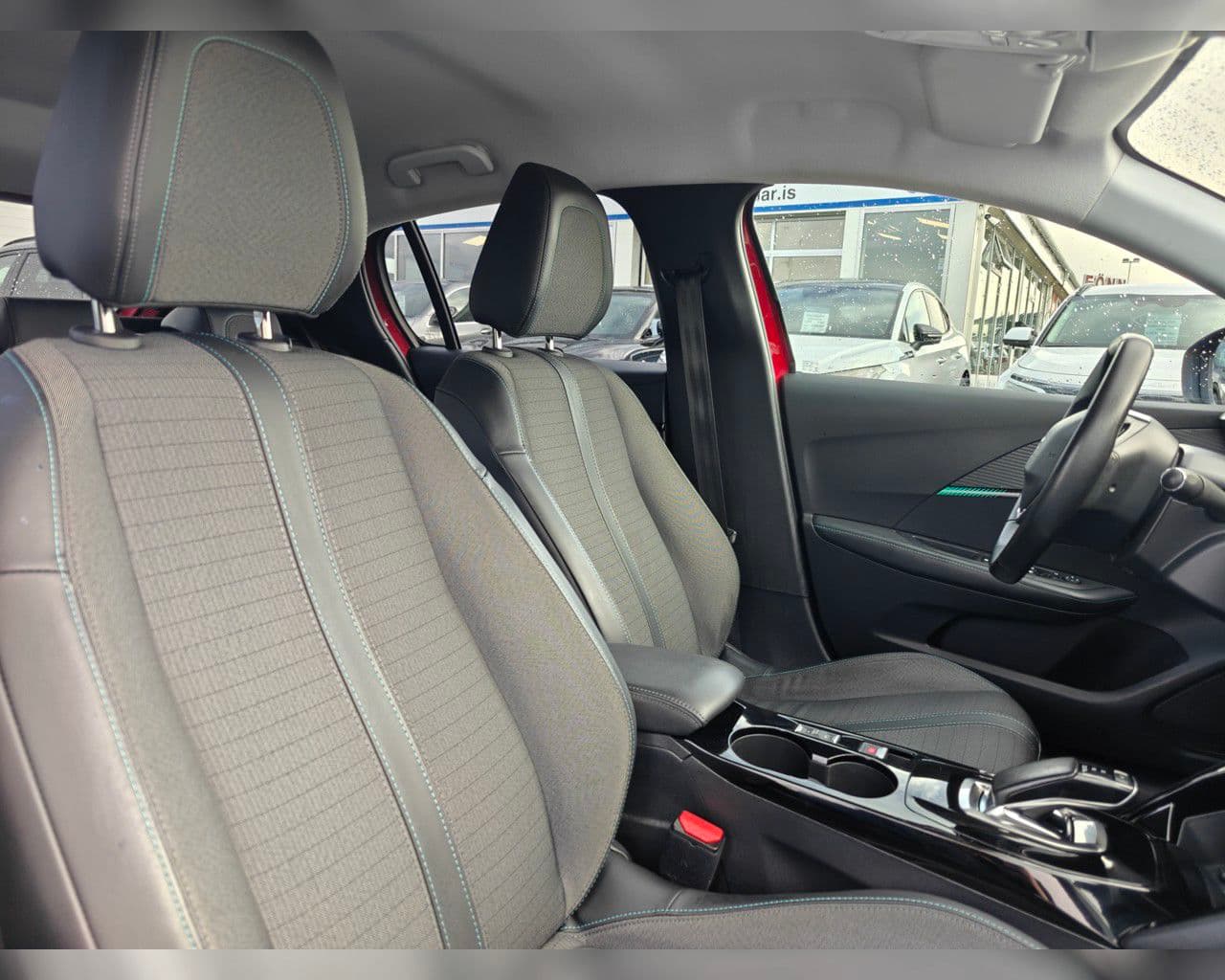 2021 Peugeot 208