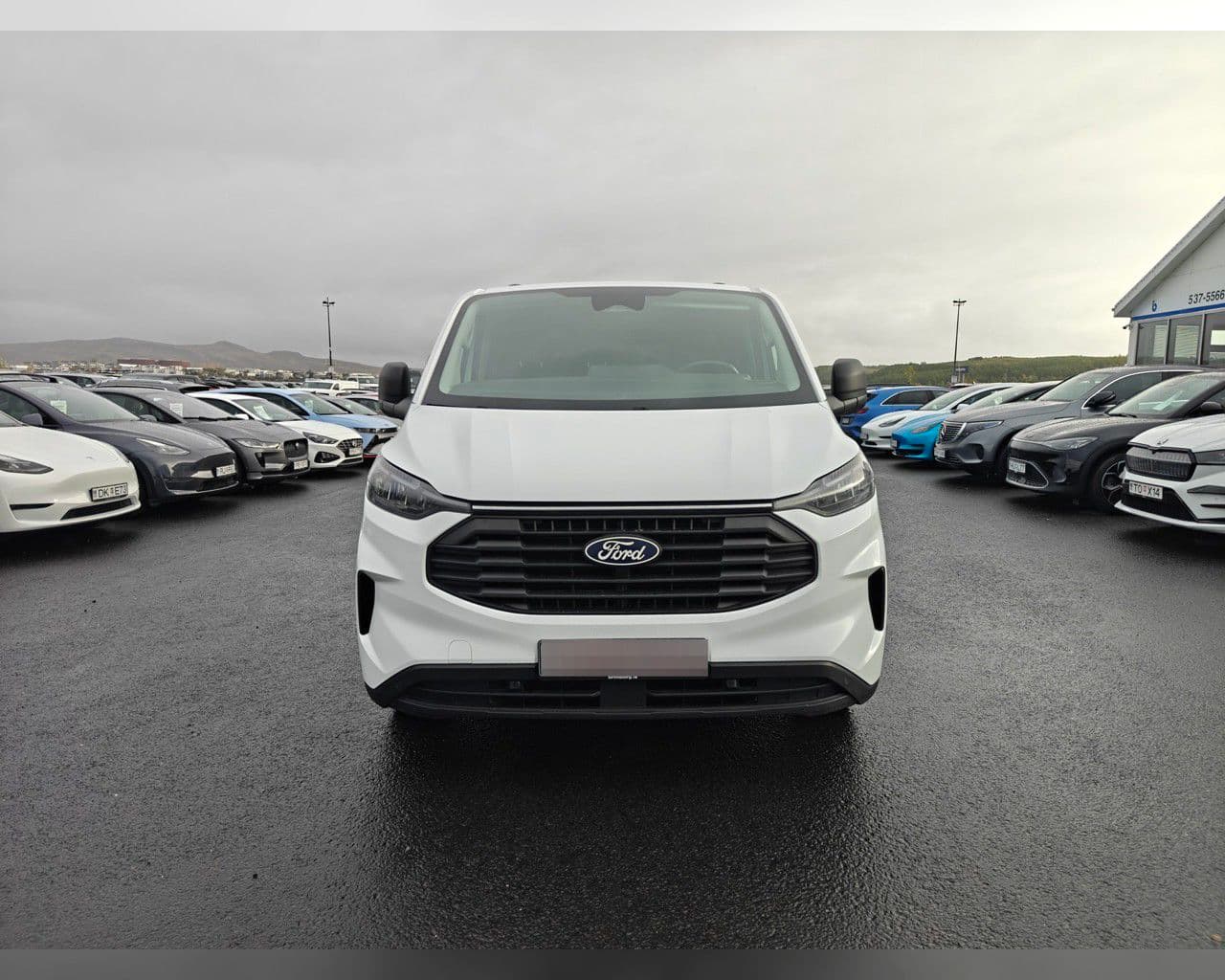 2025 Ford Transit Custom