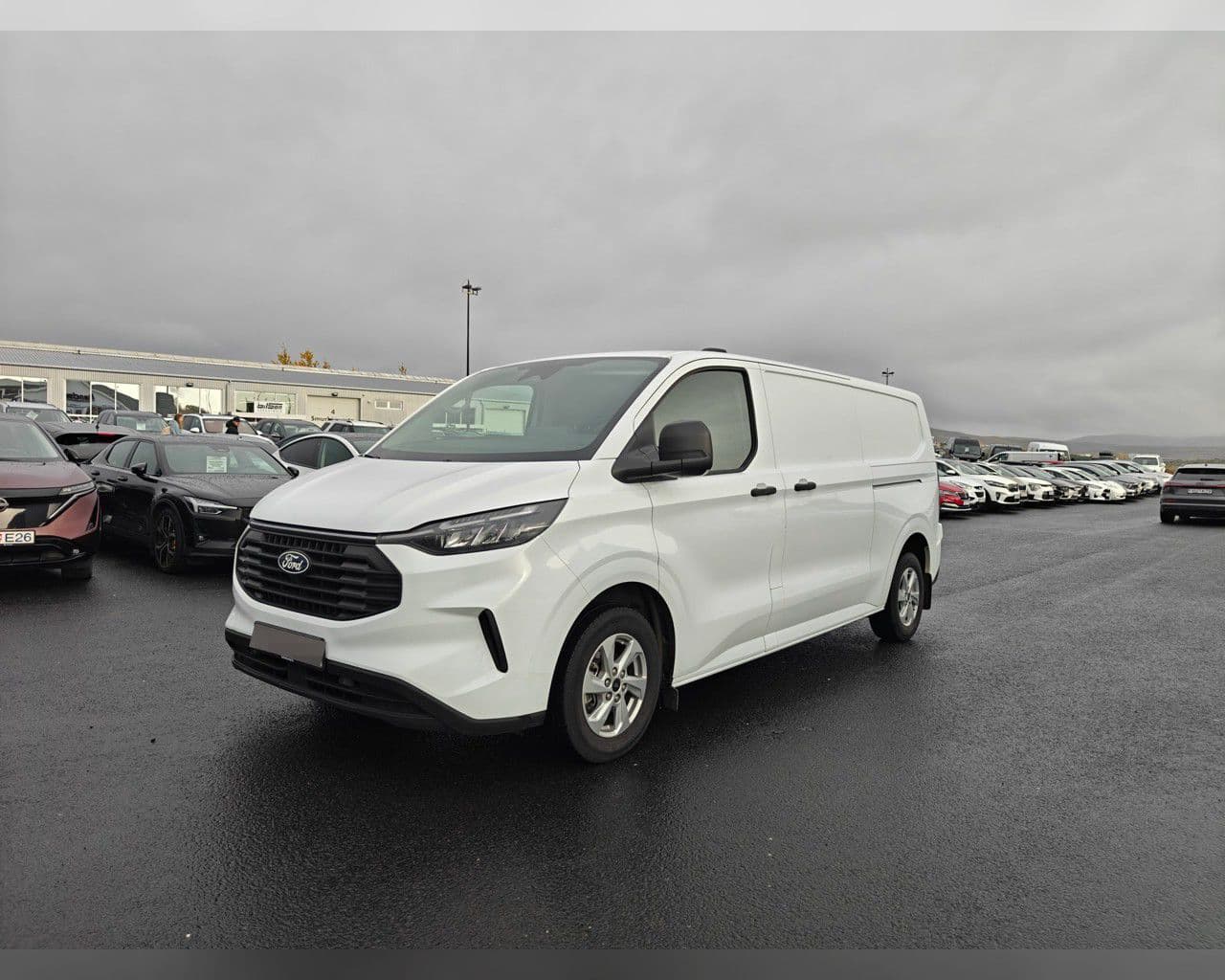 2025 Ford Transit Custom
