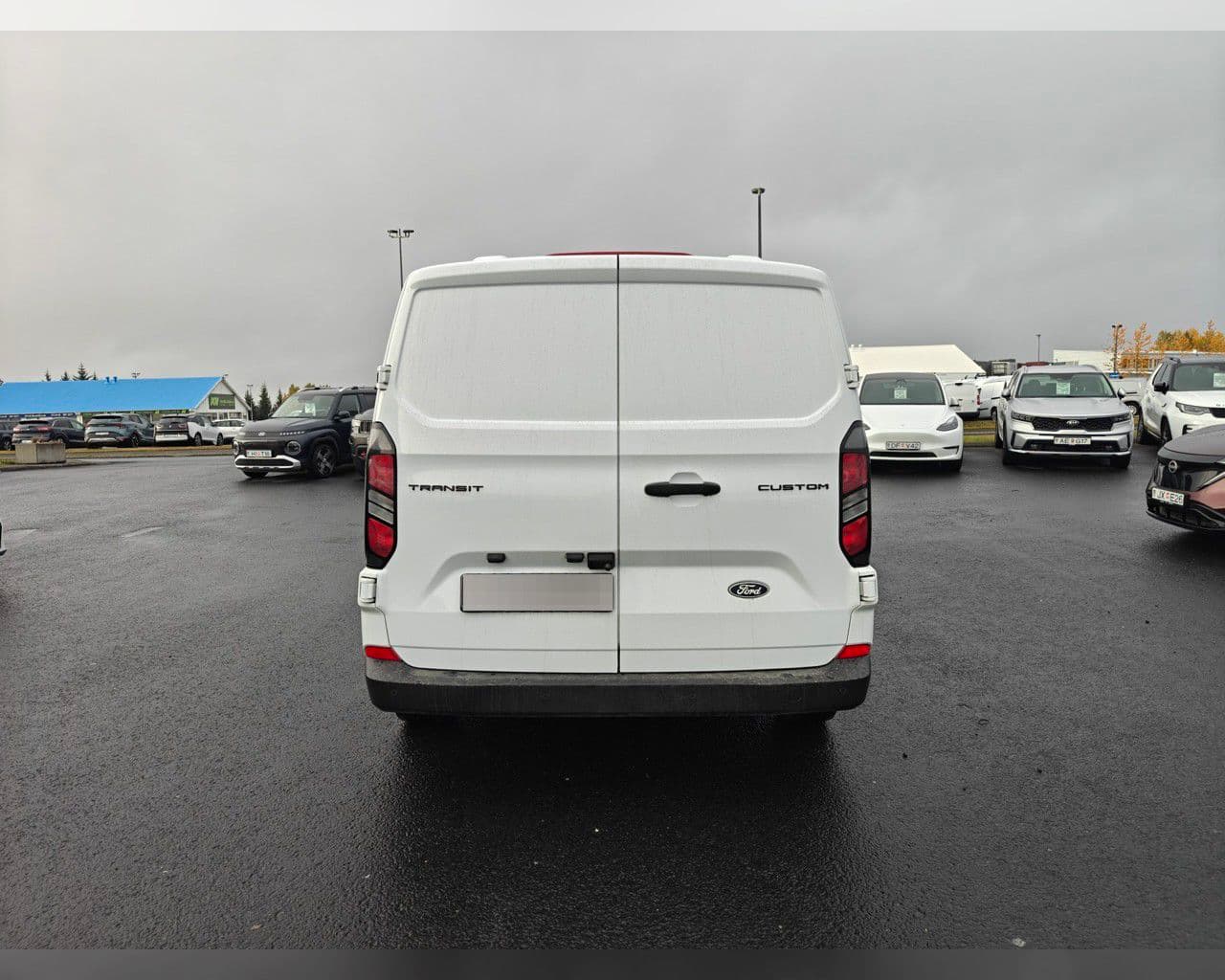 2025 Ford Transit Custom