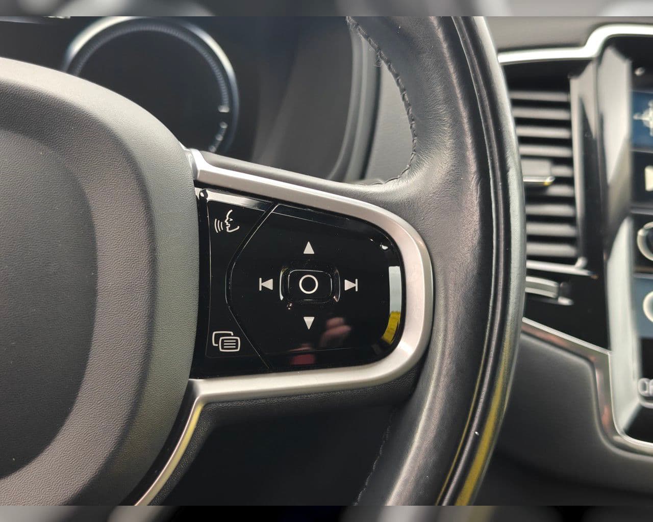 2020 Volvo XC90