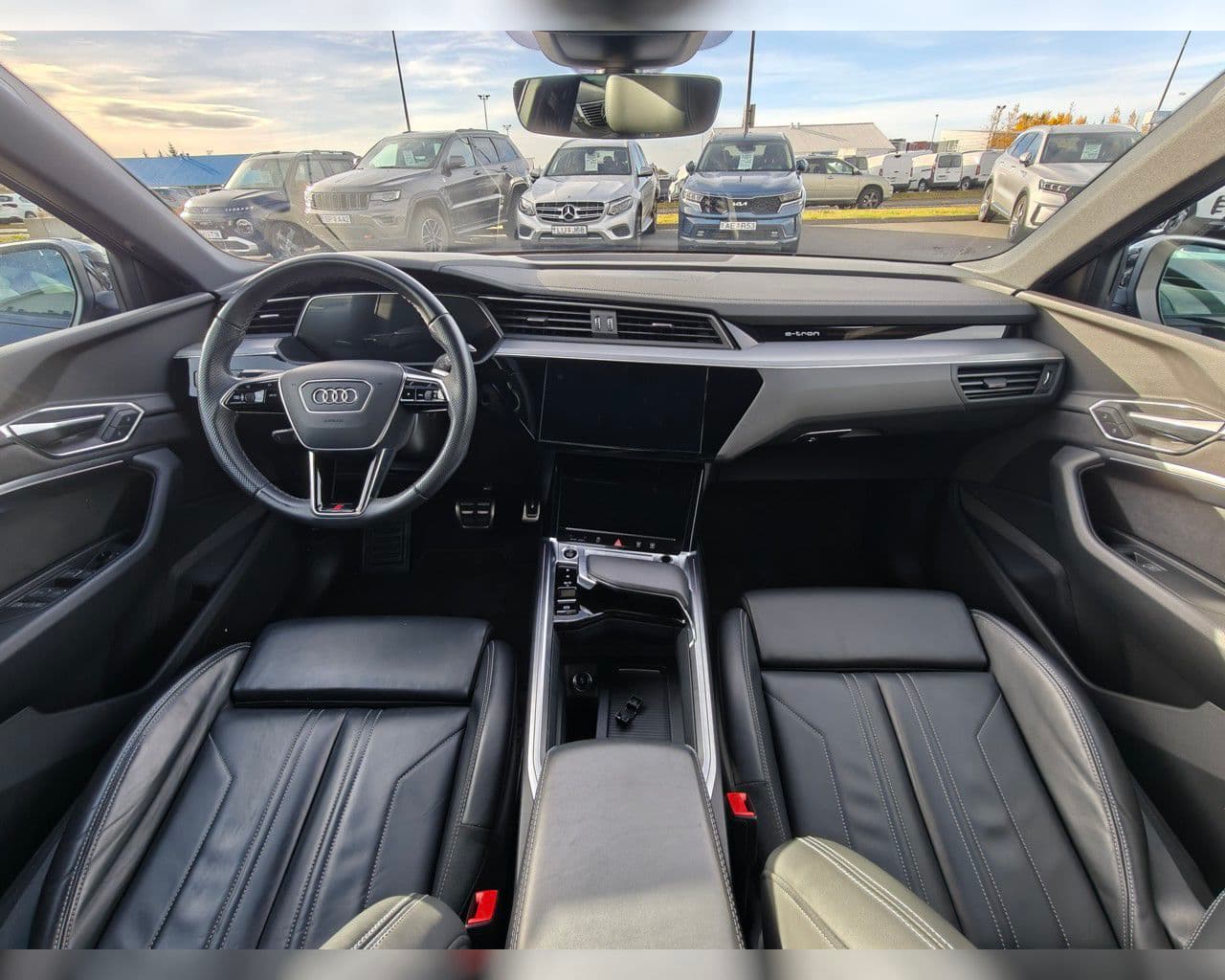 2023 Audi Q8