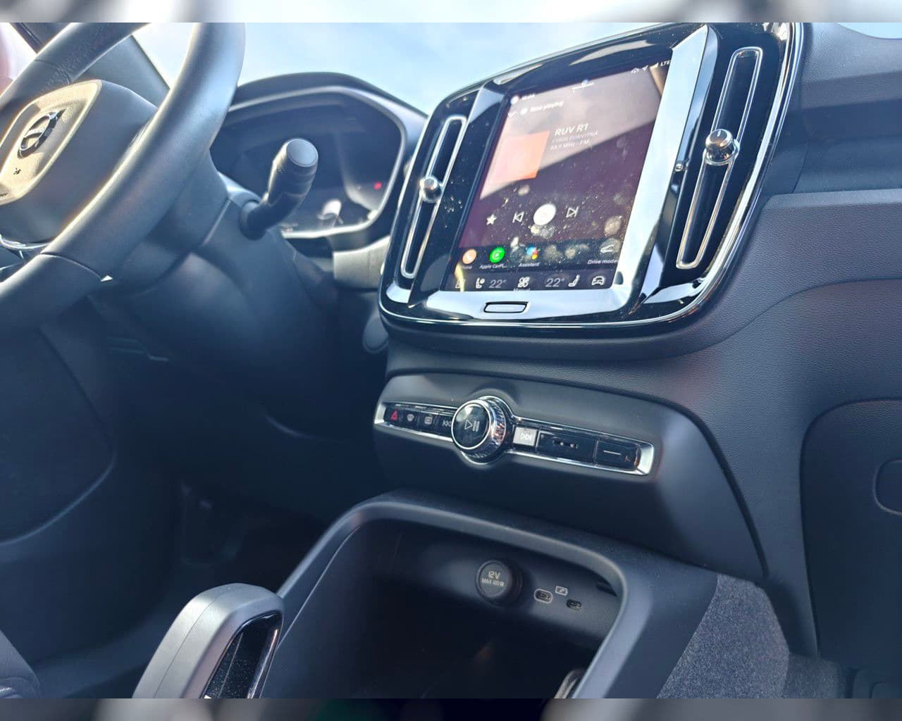 2024 Volvo C40