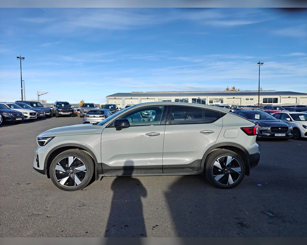 2024 Volvo C40