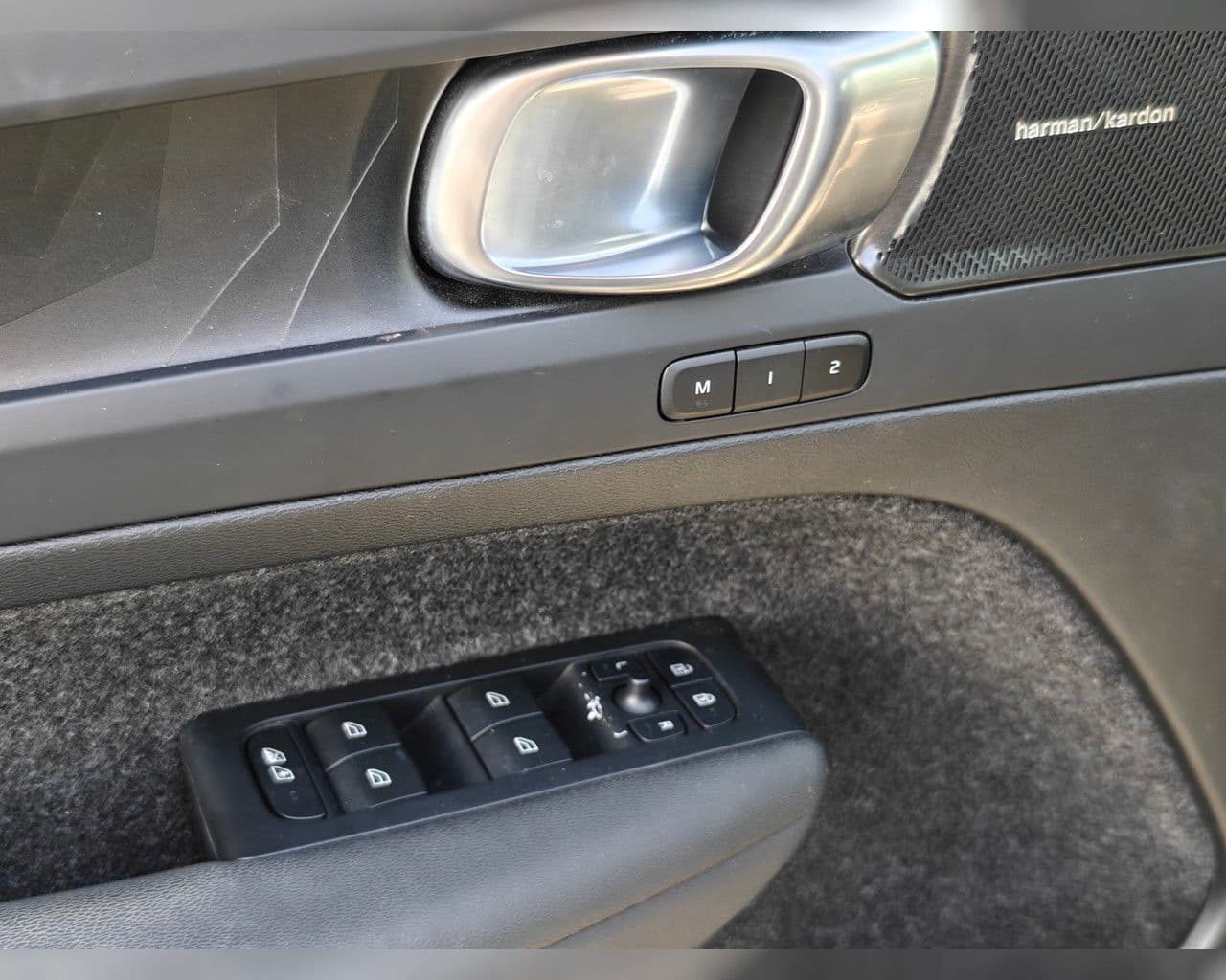 2024 Volvo C40