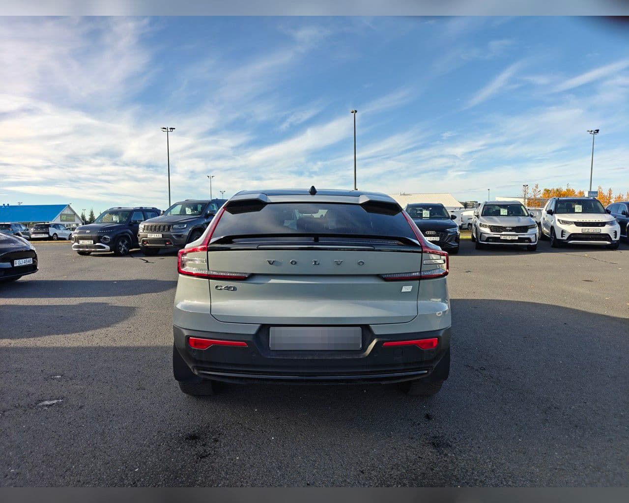 2024 Volvo C40