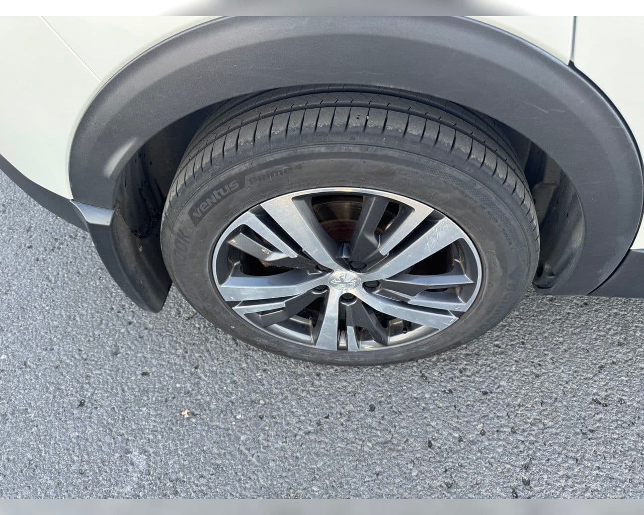 2021 Peugeot 3008