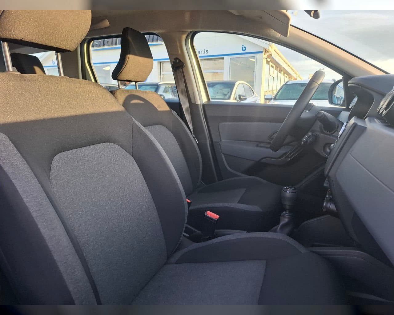 2022 Dacia Duster