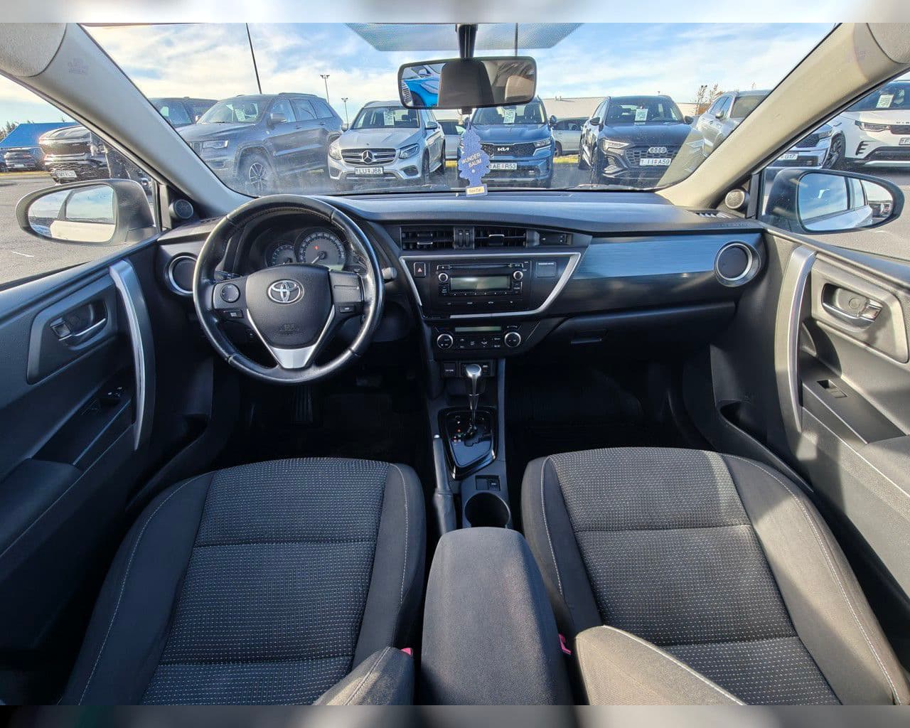 2015 Toyota Auris