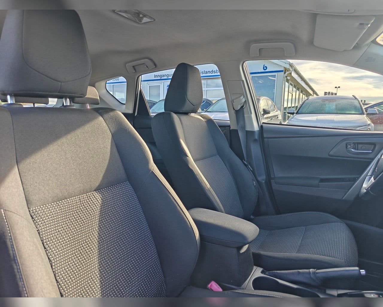2015 Toyota Auris