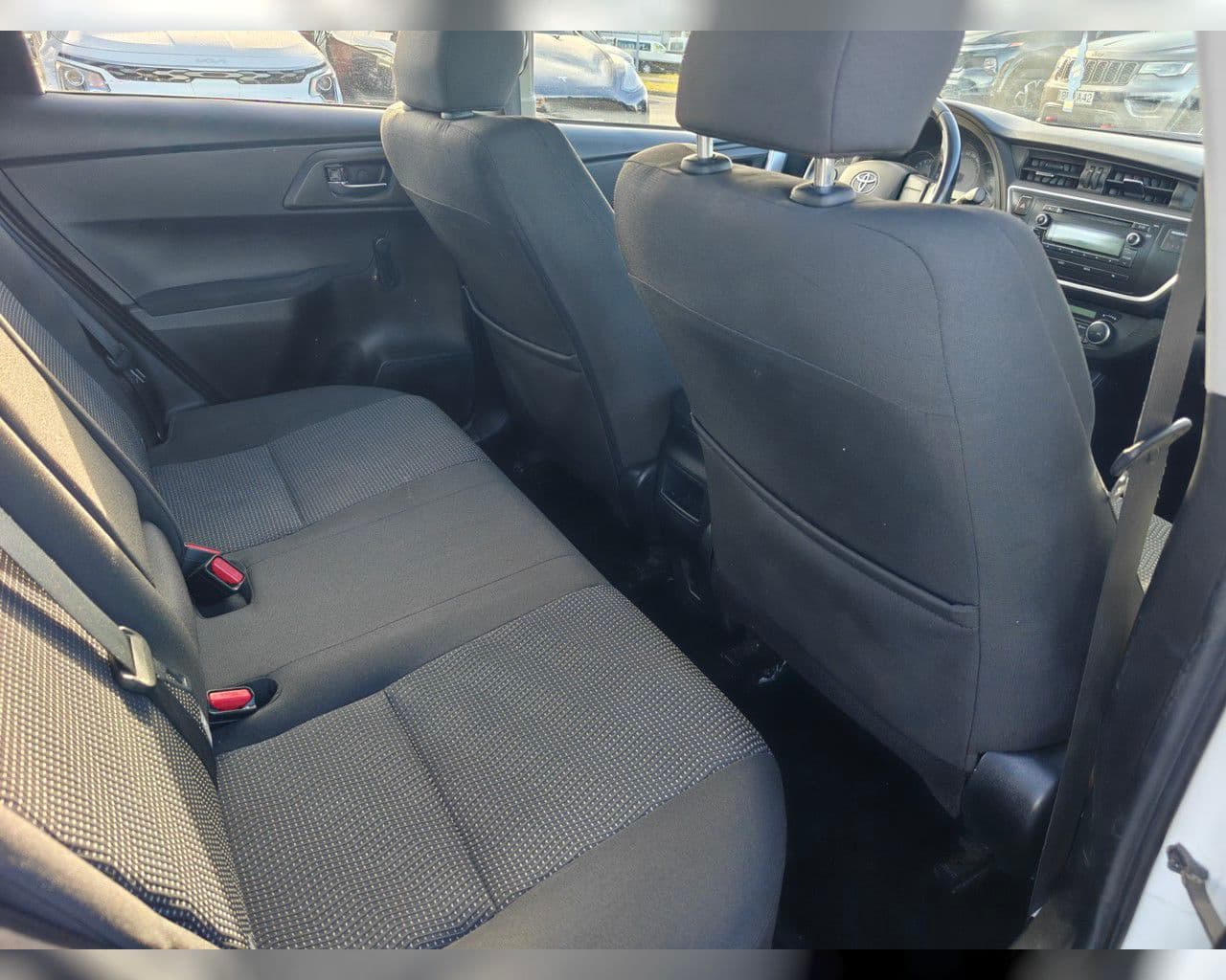 2015 Toyota Auris