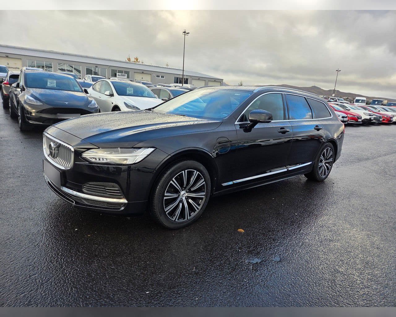 2022 Volvo V90