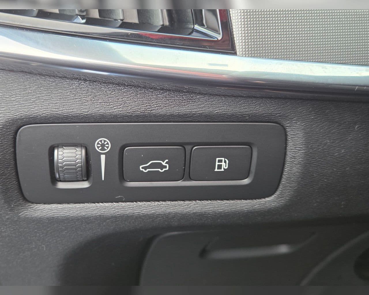 2022 Volvo V90