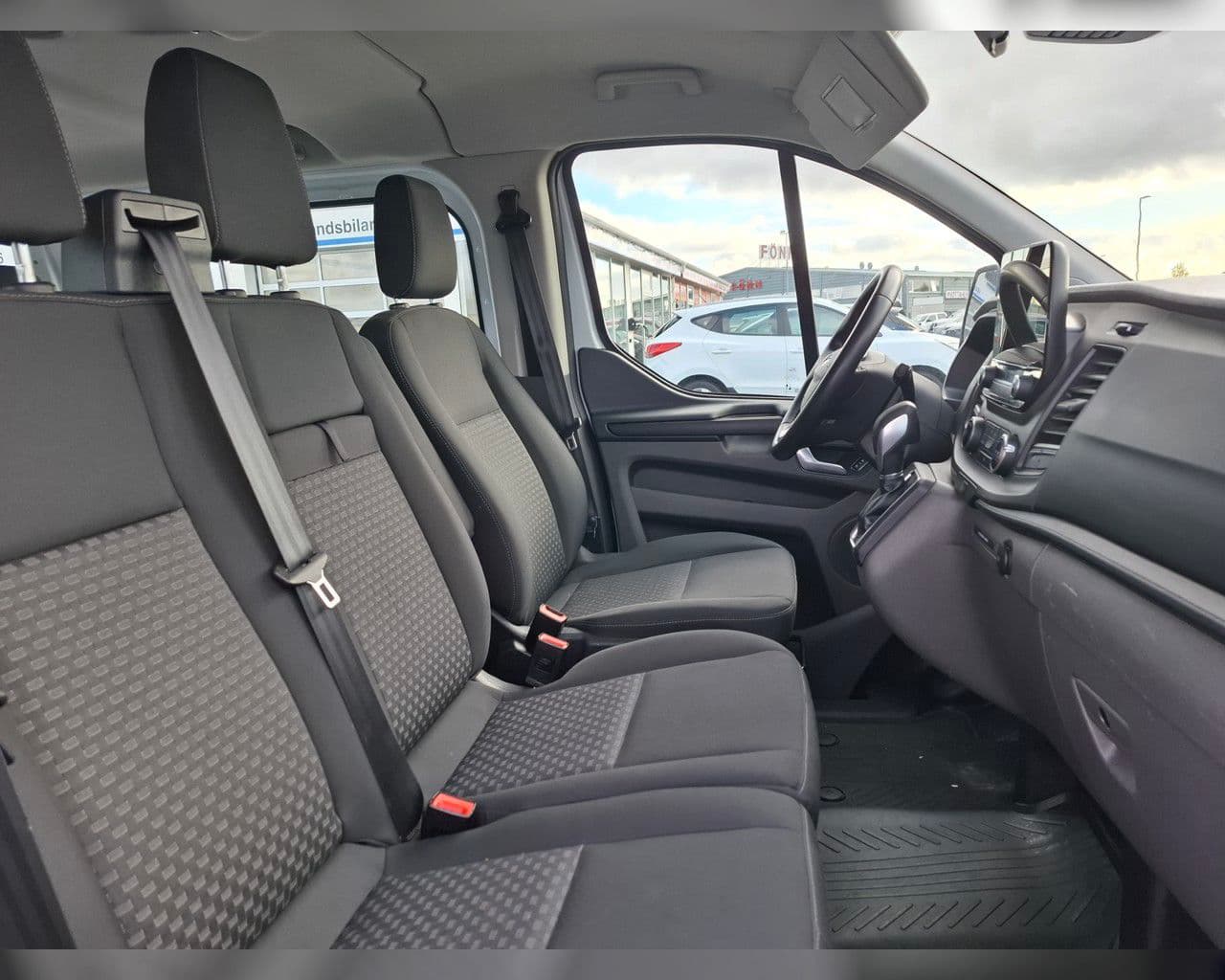 2023 Ford Tourneo Custom