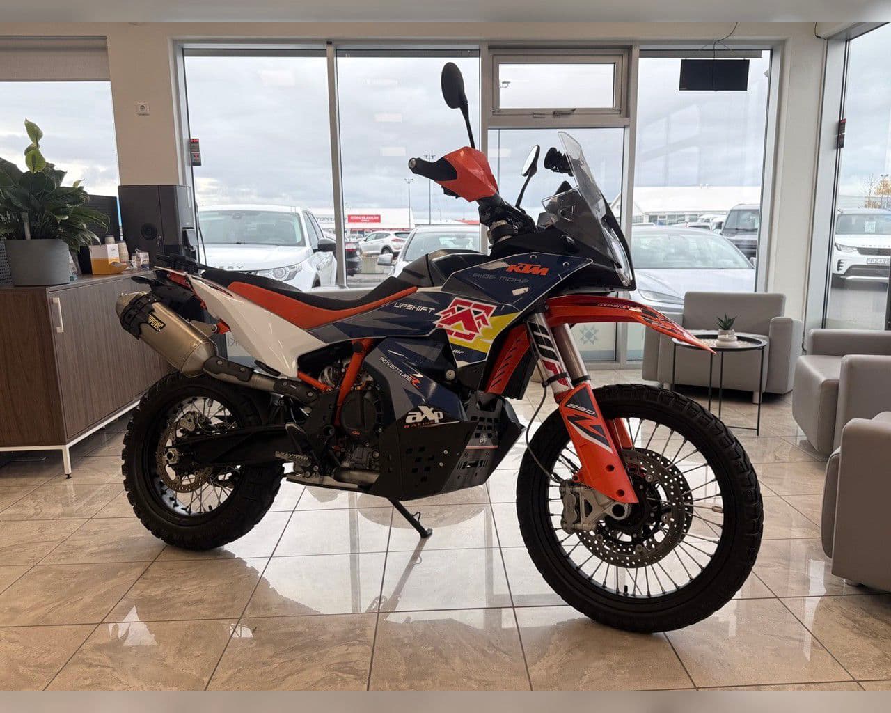 2024 Ktm 890