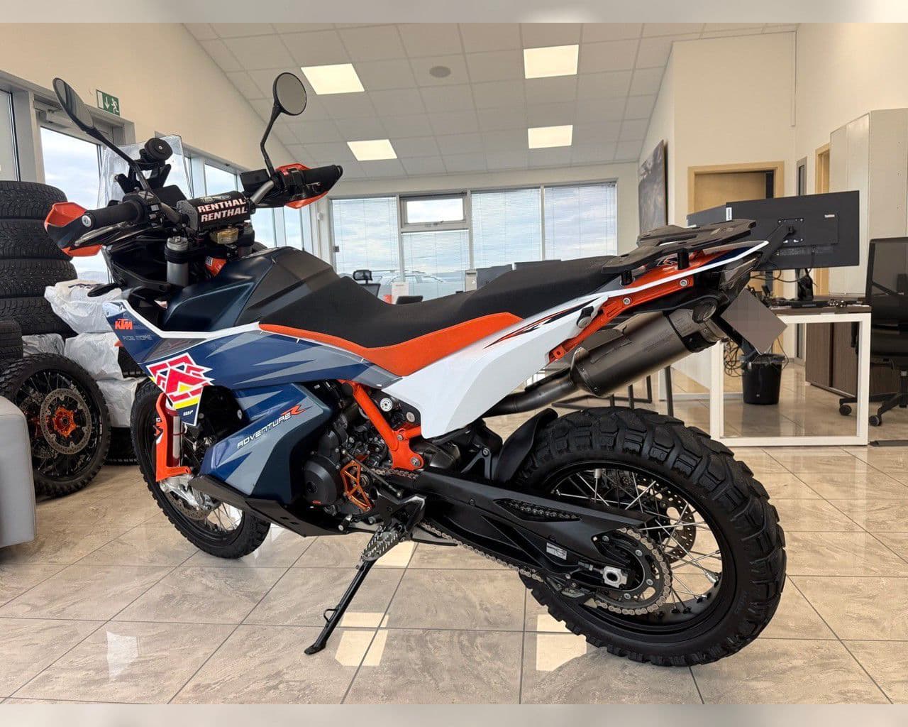2024 Ktm 890