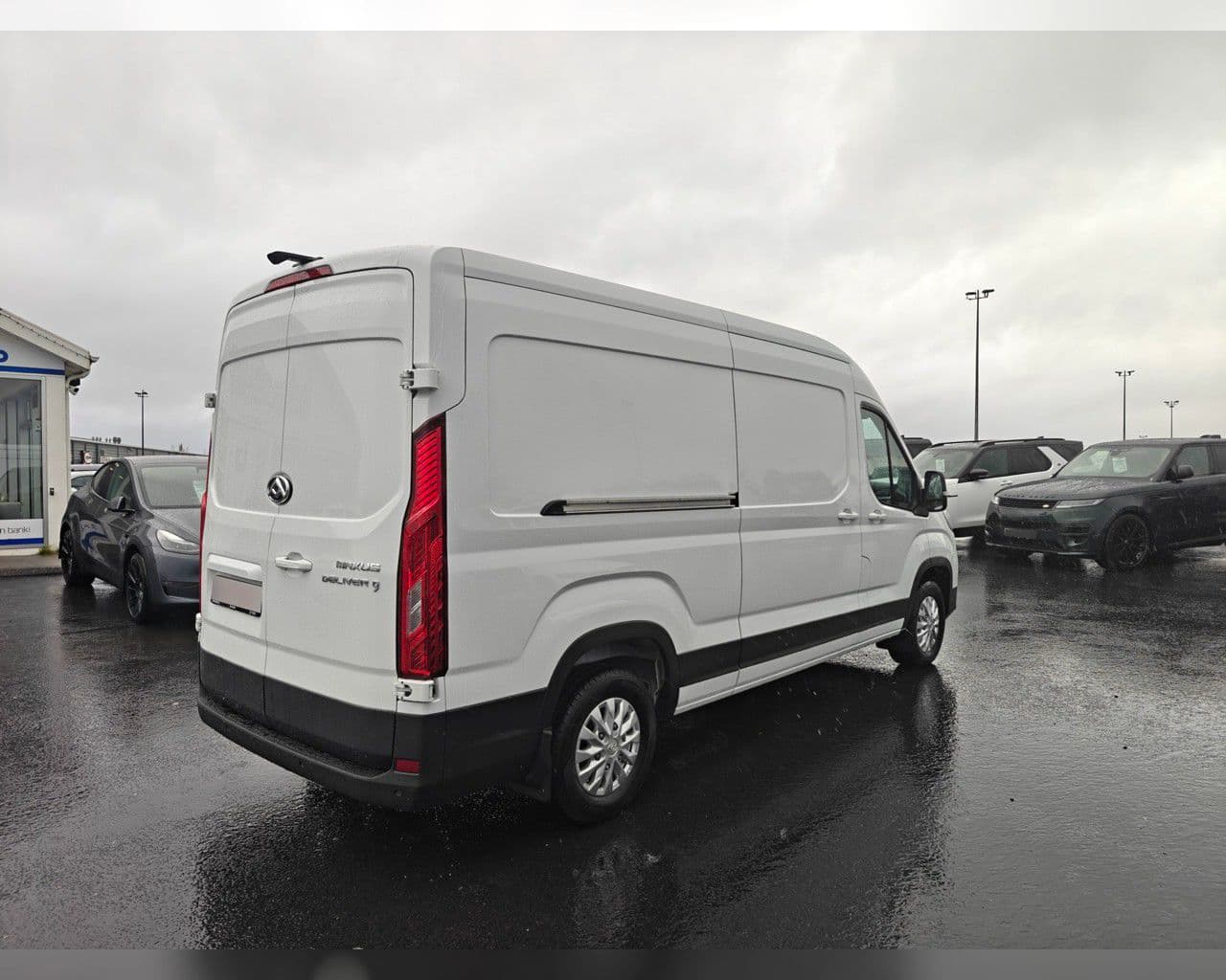 2024 Maxus Deliver 9