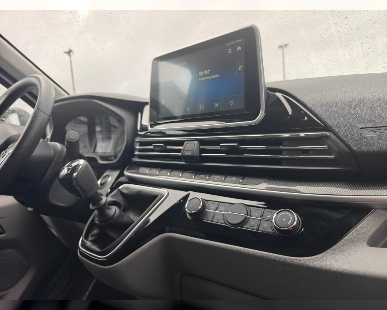 2024 Maxus Deliver 9