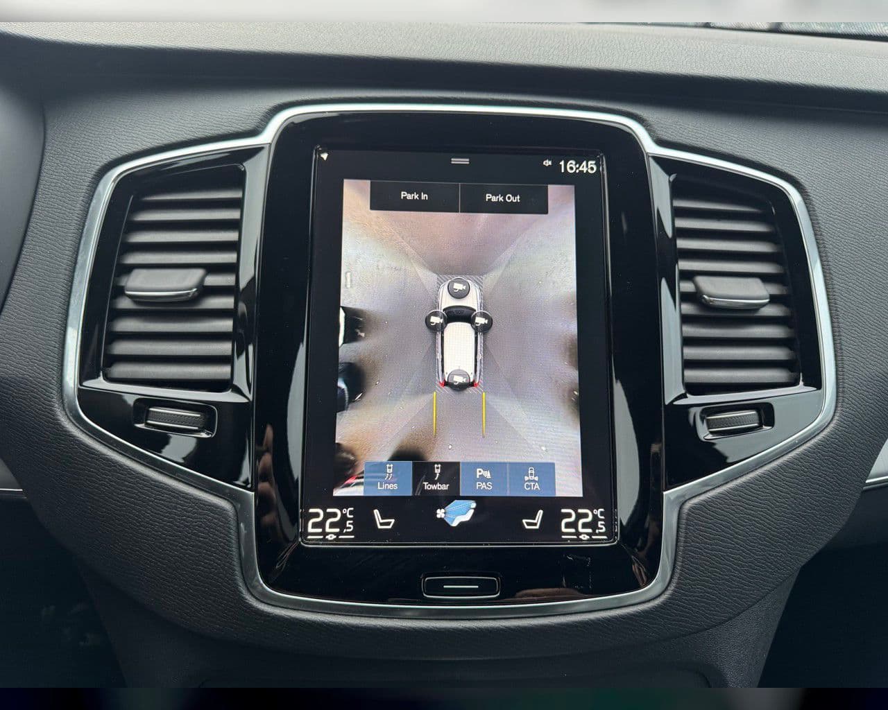 2022 Volvo XC90