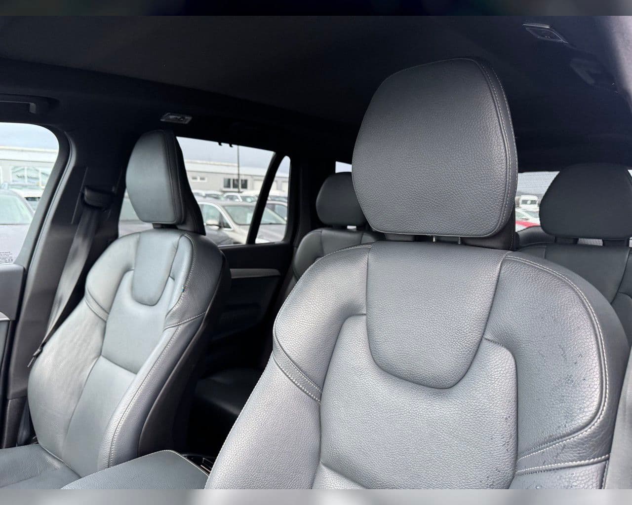 2022 Volvo XC90